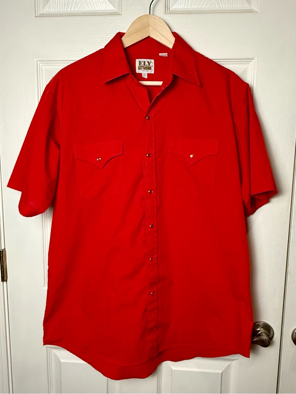Ely Cattleman Men's Bright Red Short-Sleeve Western Snap Button Shirt